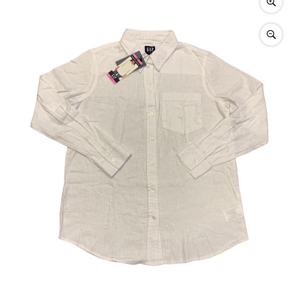 GAP White Button-Up Shirt
